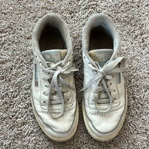 reebok classics size 5